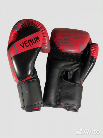 Боксерские перчатки Venum Army red