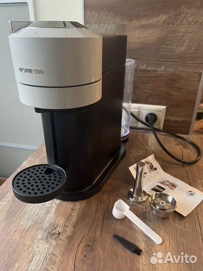Набор Кофемашина Nespresso Vertuo Next