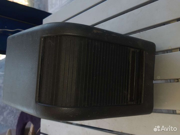 Ящик в салон Nissan XTrail