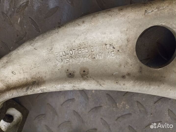 Рычаг передний для VW Passat B6