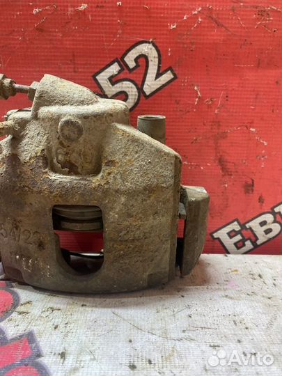 Суппорт тормозной передний правый Ford Fusion 1.4