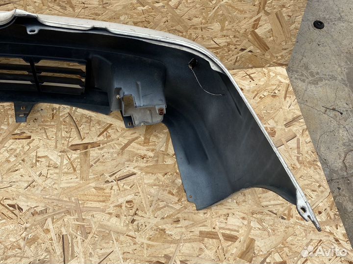 Бампер передний Toyota Gaia