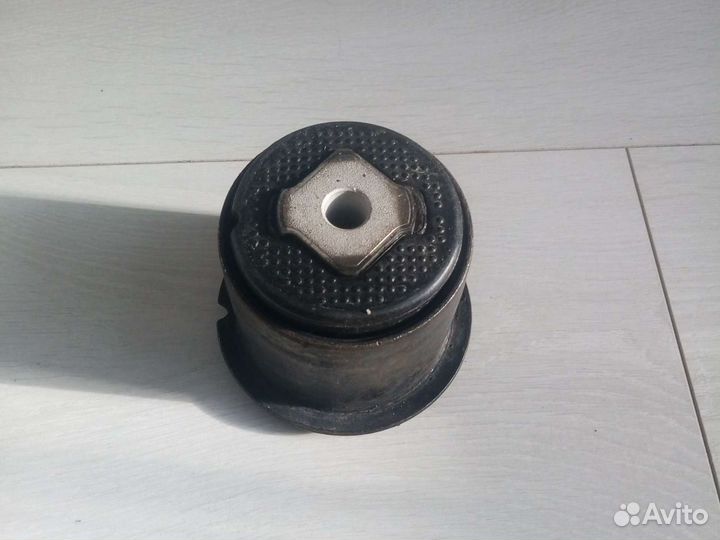 Сайлентблоки балки KIA soul