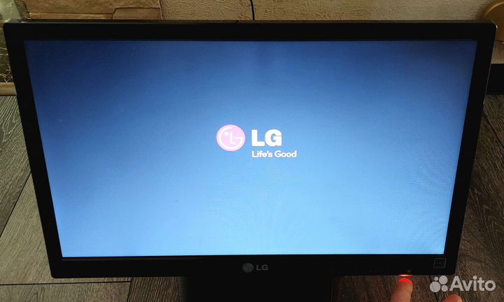 Монитор LG flatron E1942-BN 18,5 дюймов