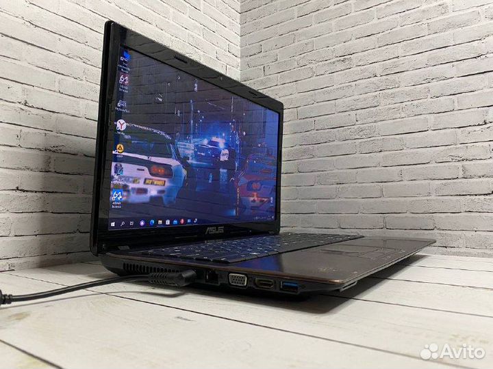 Игровой ноутбук Asus I5/2видеокарты/8Gb/SSD+HDD