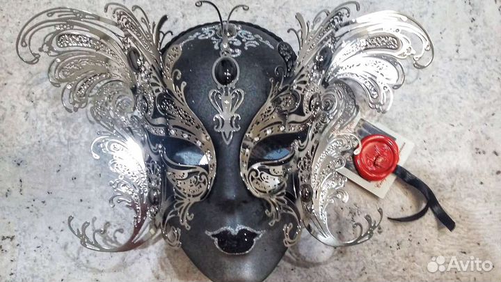 Венецианская маска