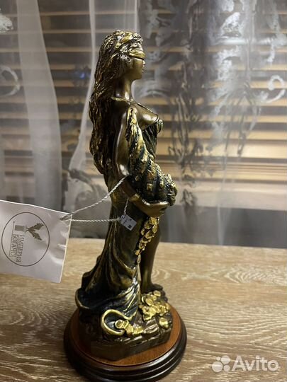 Статуэтки, Империя Богачо, мраморная крошка