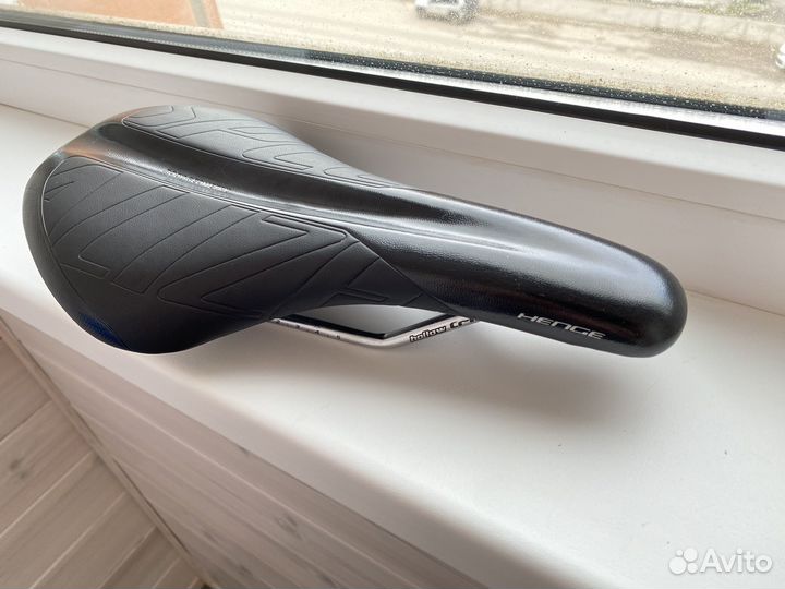 Седло Specialized Henge