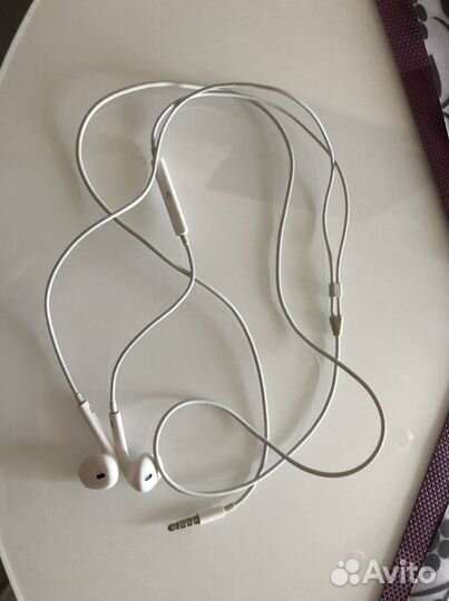 Наушники earpods