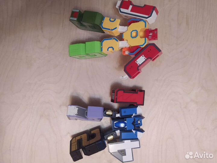 Коллекция цифр-трансформеров