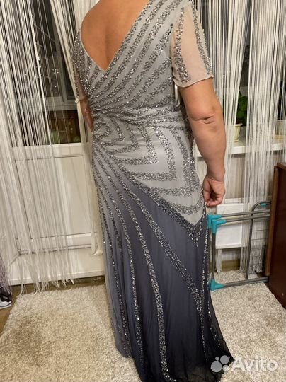 Вечернее платье