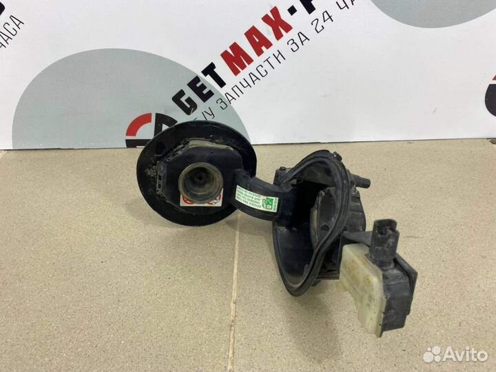 Лючок бензобака Citroen C4 II 2011