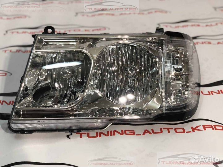 Фары Toyota Land cruiser 100 Стиль 07г N9164