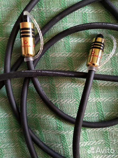 Оптический кабель Oehlbach 3 метра