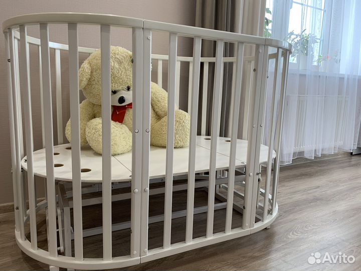 Кроватка круглая/овальная с маятником