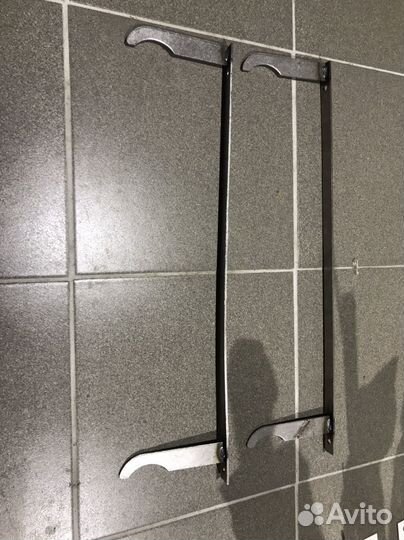 Кронштейн для чугунных радиаторов (настен-напольн)