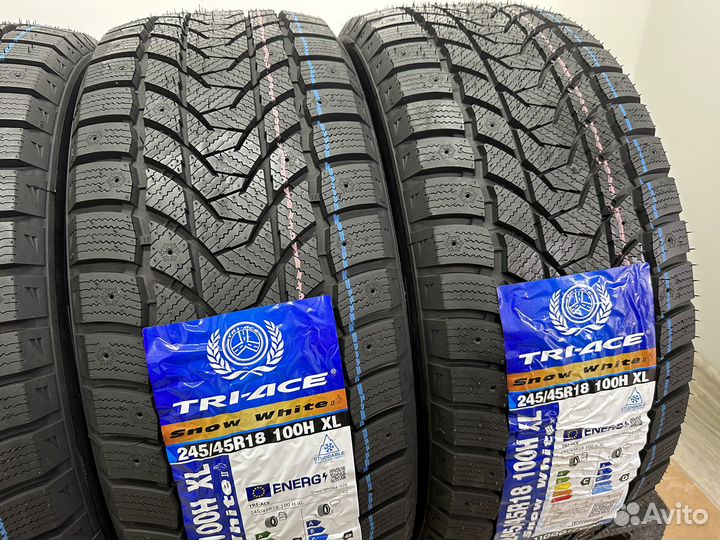 Tri Ace Snow White II 245/45 R18 100H