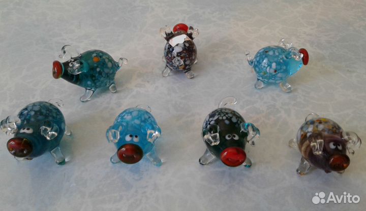 Свинья фигурка стеклянная сувенир поросенок