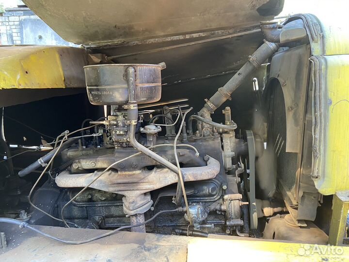 Вилочный погрузчик ЛЬВОВСКИЙ ПОГРУЗЧИК (ЛЕВ) 40261, 1990