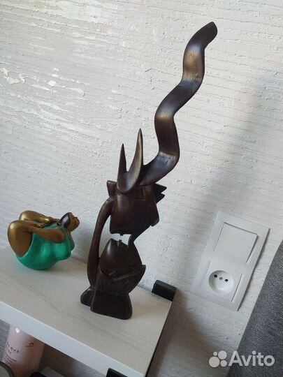 Статуэтка,африканское дерево, ручная работа