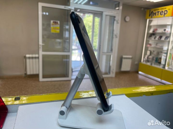 Смартфон Apple iPhone Xr 128GB