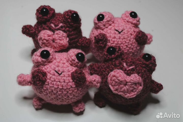 Вязаные Лягушки жабки розовые