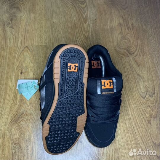 Dc shoes stag дутыши