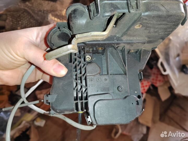 Передний левый замок CLC мерседес