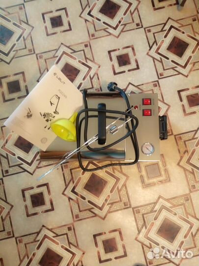 Парогенератор с утюгом отпаривателем