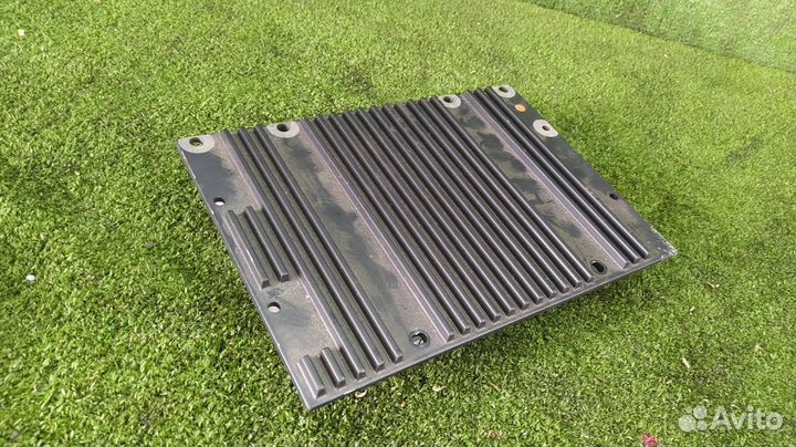 Усилитель звука Volvo Xc90