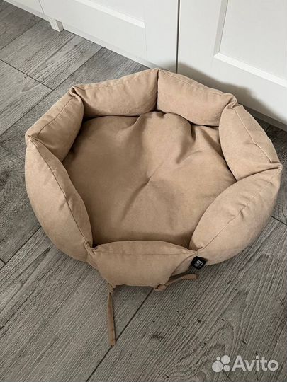 Лежанка для кошек и собак