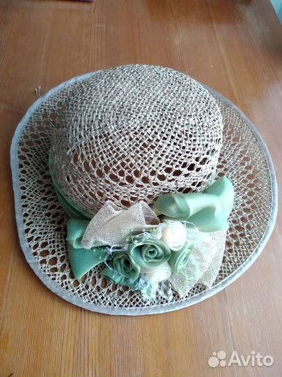 Шляпа женская соломенная