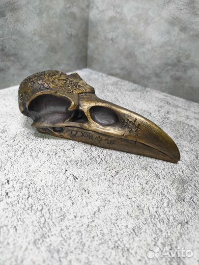 Гипсовая статуэтка Череп ворона