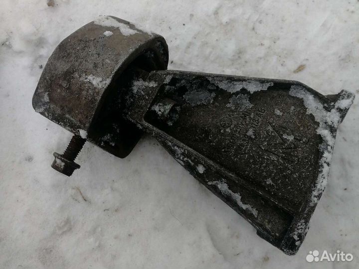 Подушка двигателя ауди а4б5