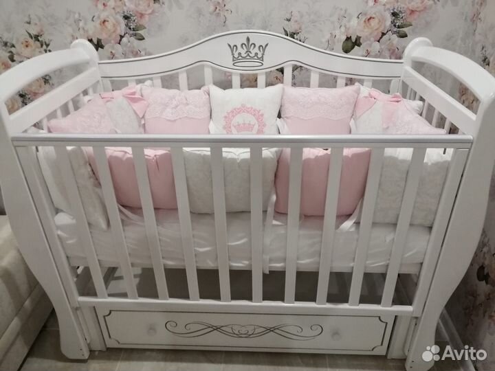 Бортики в кроватку для девочки