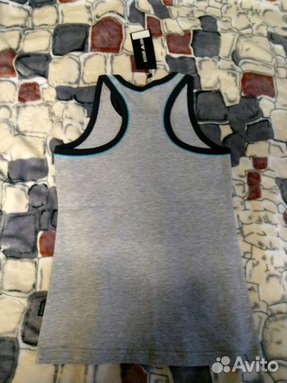 Продаю майку Армани