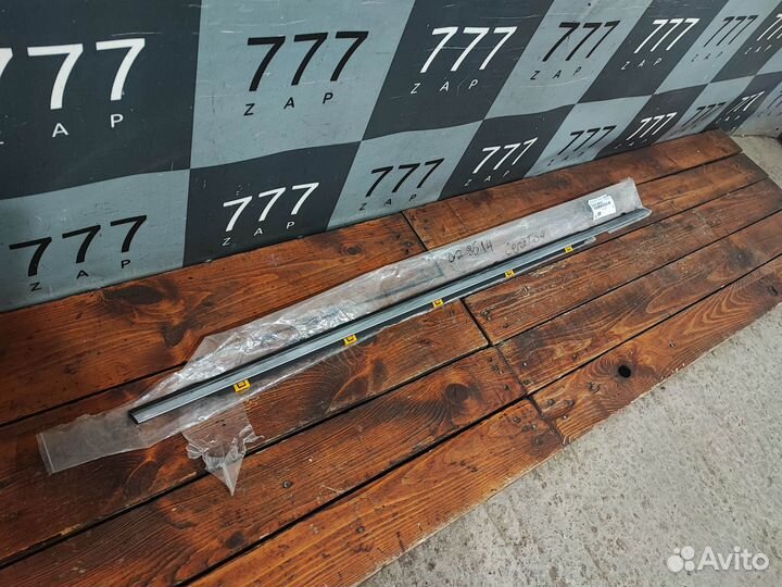 Уплотнитель стекла переднего правого Kia Cerato 4