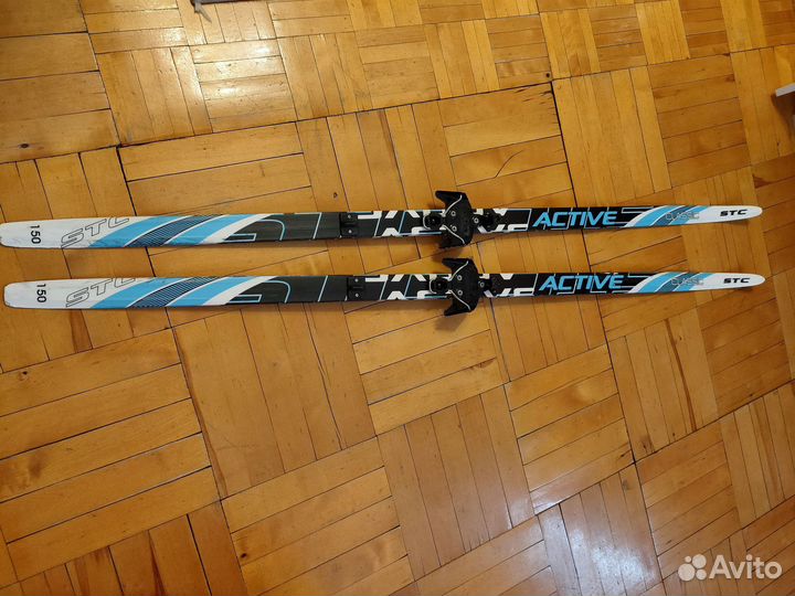 Продам лыжи 150 см