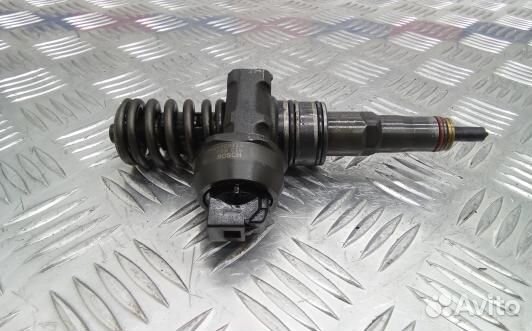 Форсунка дизельная volkswagen golf 5 (NDN04AL04)