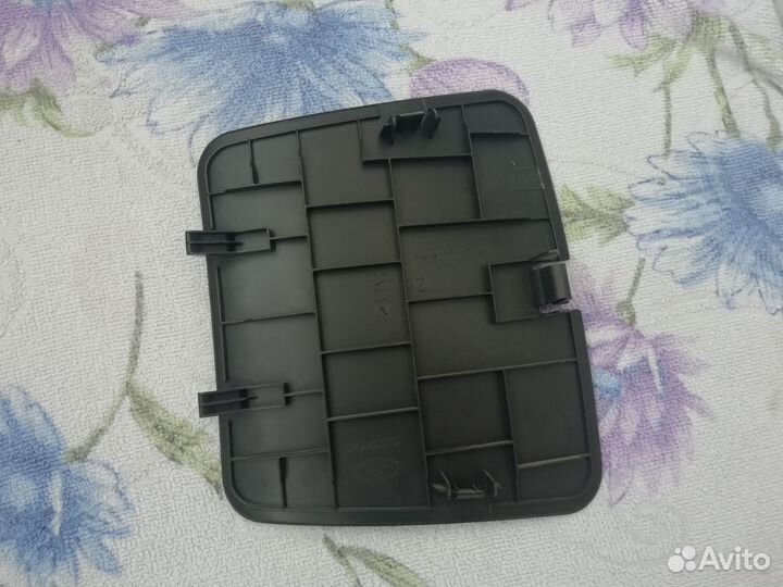 Детали левой обшивки багажника LADA Vesta SW