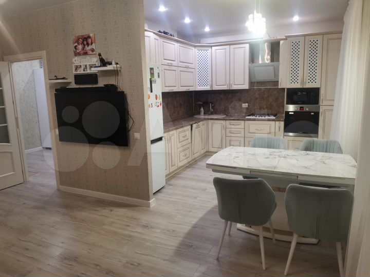 3-к. квартира, 86 м², 9/9 эт.