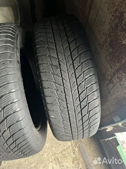 Bridgestone Blizzak LM-001 225/60 R18