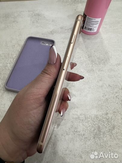 iPhone 8 Plus, 64 ГБ