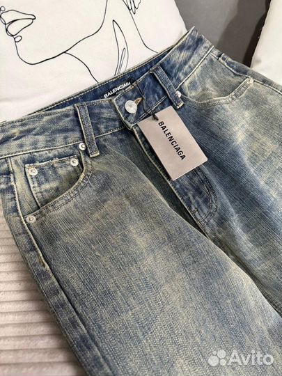 Крутые женские джинсы Balenciaga клеш (top)