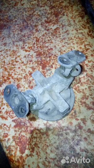 Продам угловой редуктор,под р/рейку гольф2 на луаз