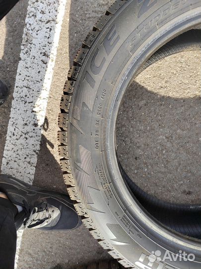 Pirelli Ice Zero 205/55 R16