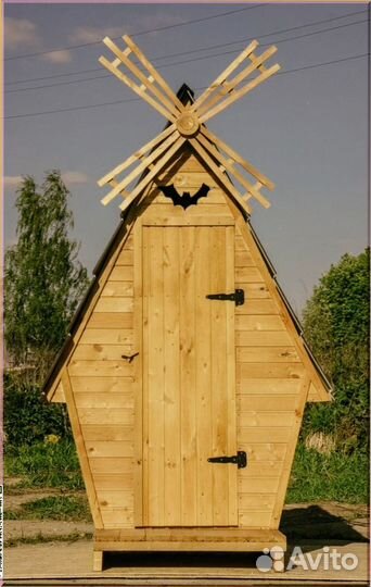 Дачный туалет с лебедем RNS