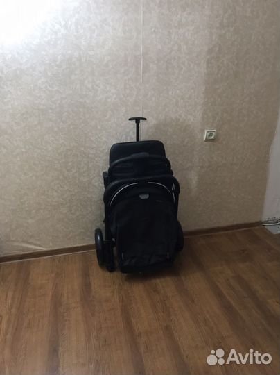 Коляска новая с перекидной ручкой Indigo