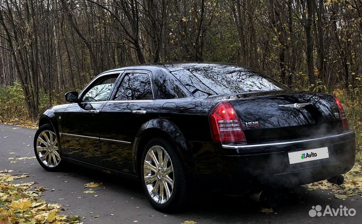 Chrysler 300C 5.7 AT, 2005, 353 000 км