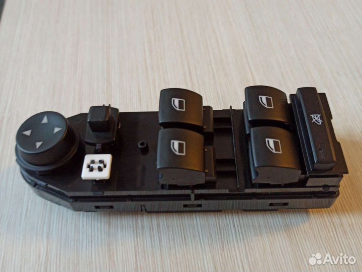 Блок кнопок стеклоподъемника бмв х3 е83